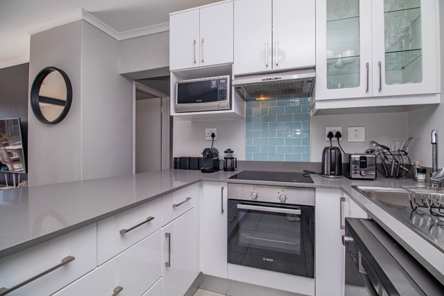 2 Bedroom Property for Sale in Goose Valley Western Cape
